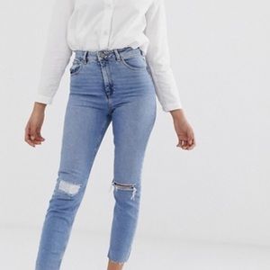 Farleigh slim mom jeans by ASOS DESIGN light wash